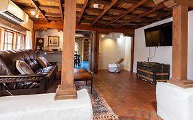 Casa Del Corazon: A Stunning Country Retreat In Santa Fe